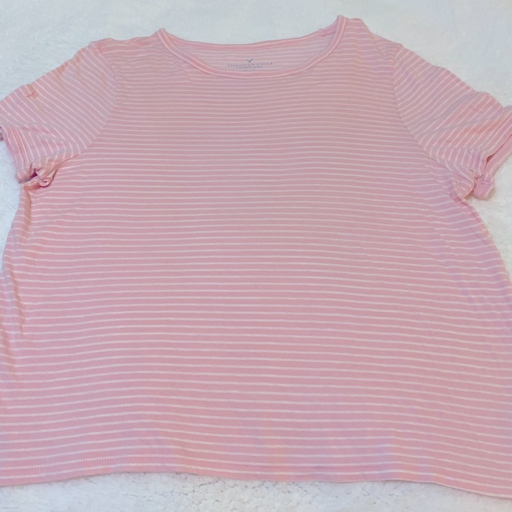 EUC! AEO PINK & WHITE CROPPED SHORT SLEEVE TOP XL
